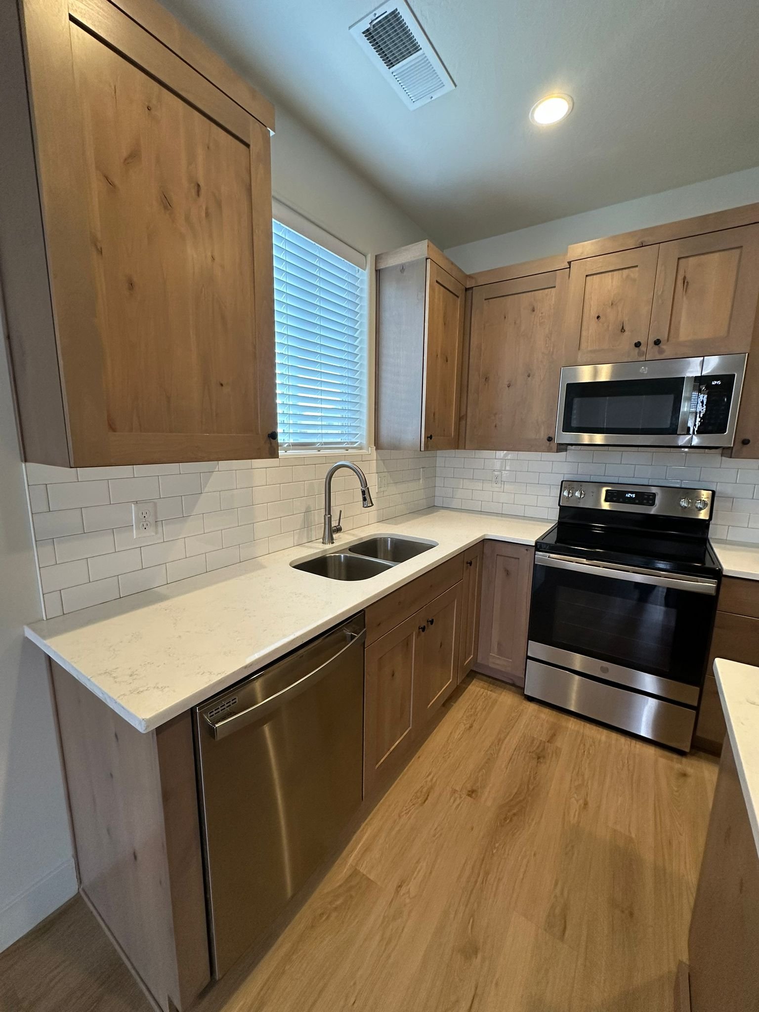 WhatsApp Imjkage 2025-02-04 at 1.47.00 PM